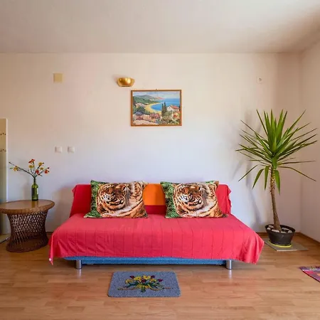 Lejlighed La - Private House Prigradica