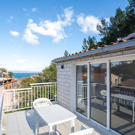 La - Private House Apartmán