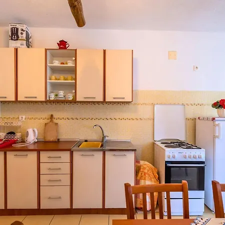 Apartmán La - Private House Prigradica